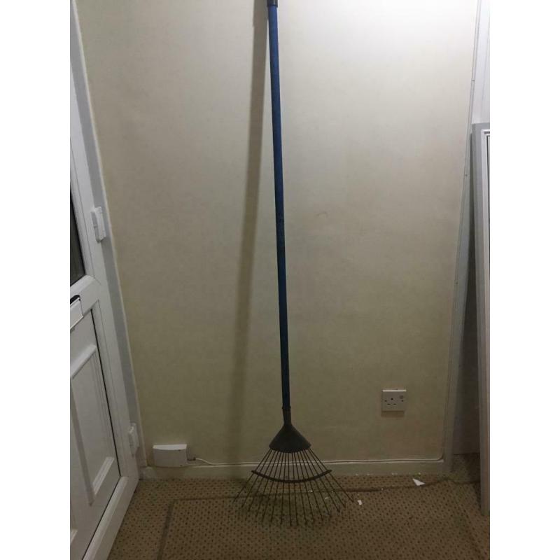 Garden rake