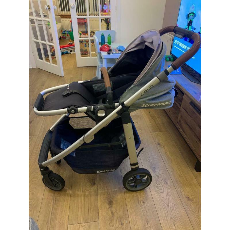 Uppababy Cruz Push chair