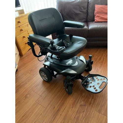 Electric wheelchair