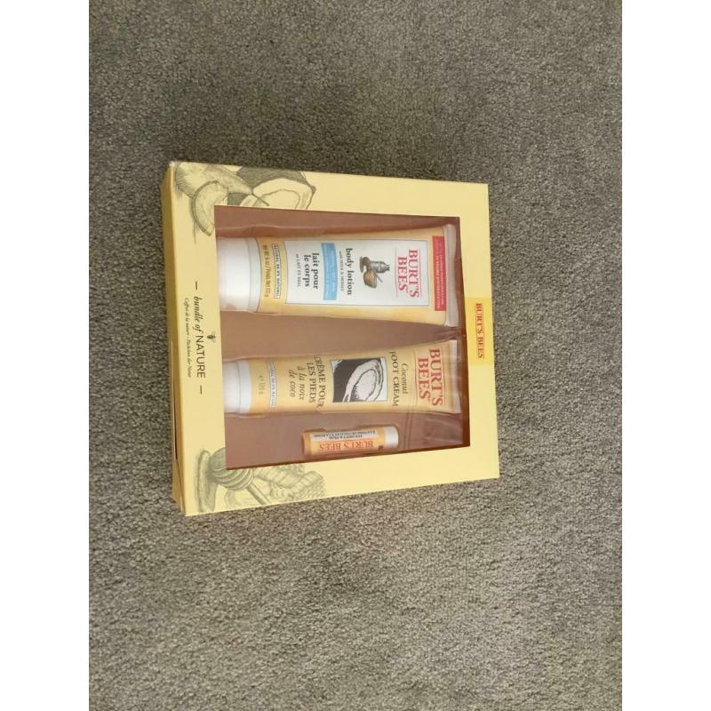 Burts bees gift sets