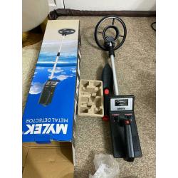 MYLEK Metal Detector Kit Height Adjustable With Waterproof Search Coil - Metals