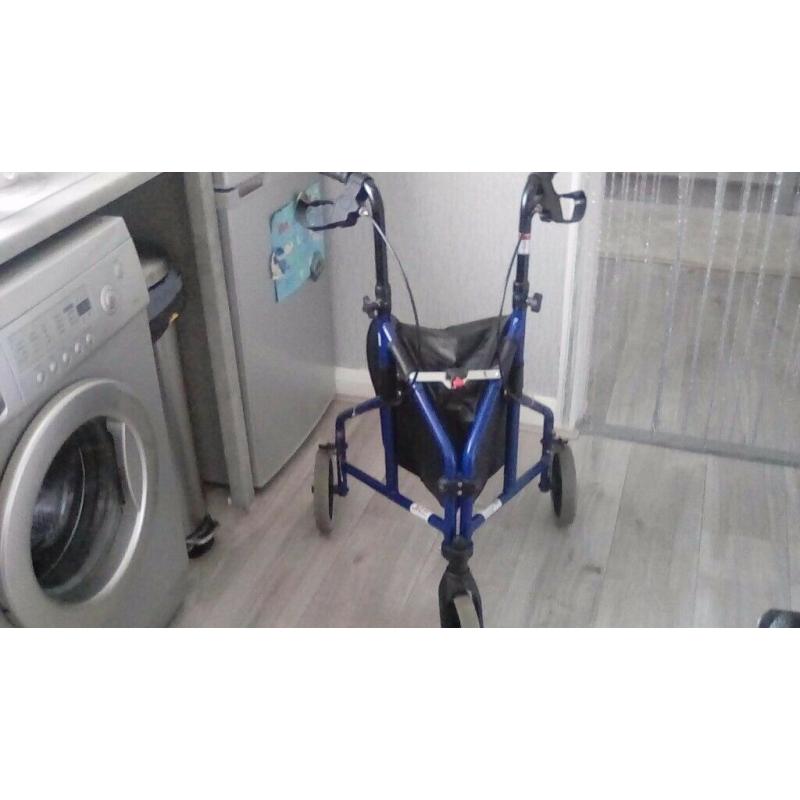 Mobility walker