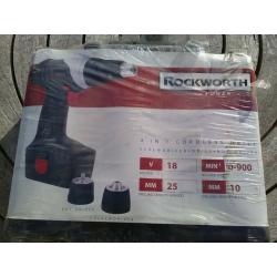 Christmas Bargain! 18v multi chuck drill/driver kit new in carry case