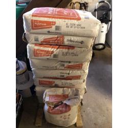 9.5 bags of Thistle Multifinish fine coat plaster