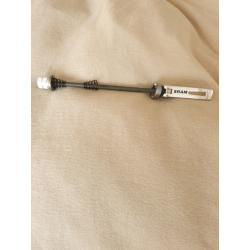 SRAM SKEWER FRONT