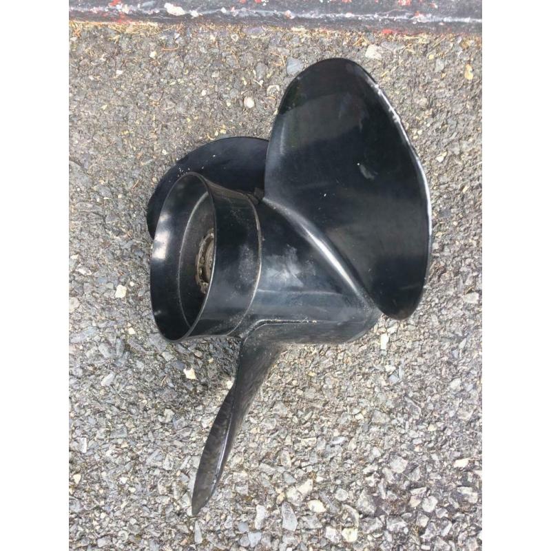 Mercruiser 3 liter prop