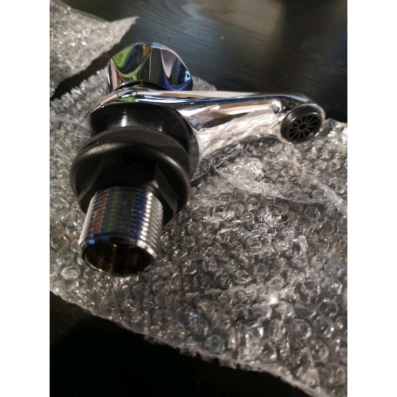B Hill bath taps brand new boxed