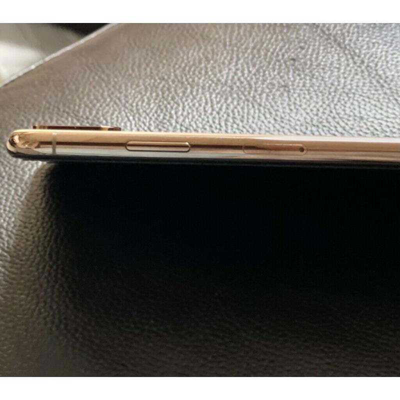 Iphone xs max immaculate condition