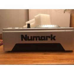 Numark NDX400