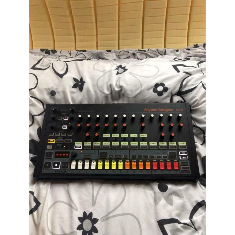 Behringer RD8 rhythm designer