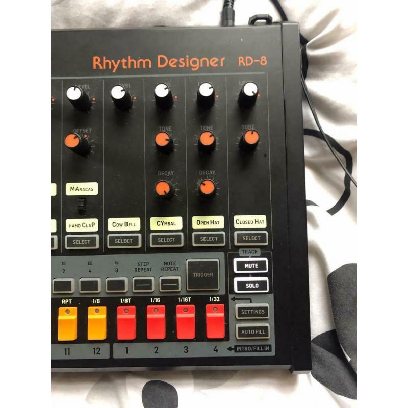 Behringer RD8 rhythm designer
