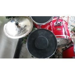 Pearl drum kit