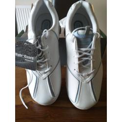 Ladies golf shoes
