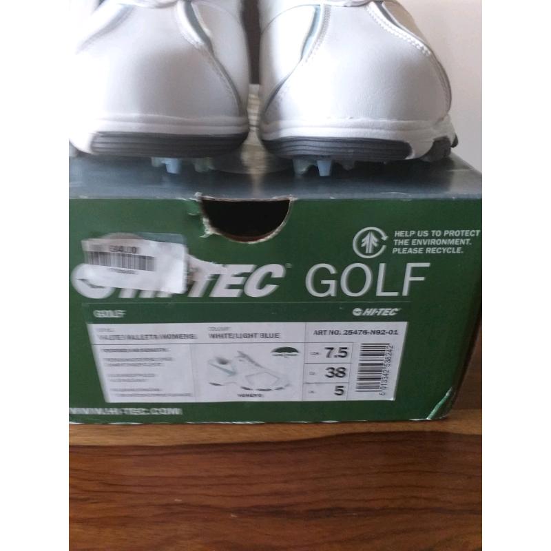 Ladies golf shoes