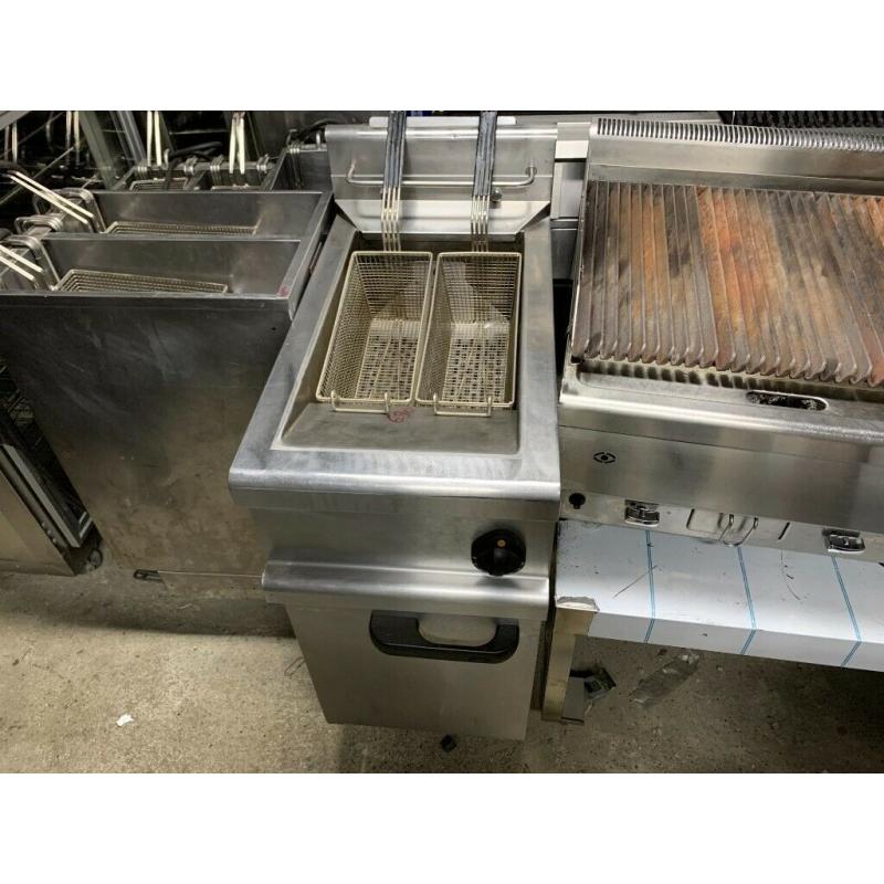 COMMERCIAL CATERING GAS TWIN BASKET FRYER SERVICED TAKE AWAY SHOP KITCHEN BBQ