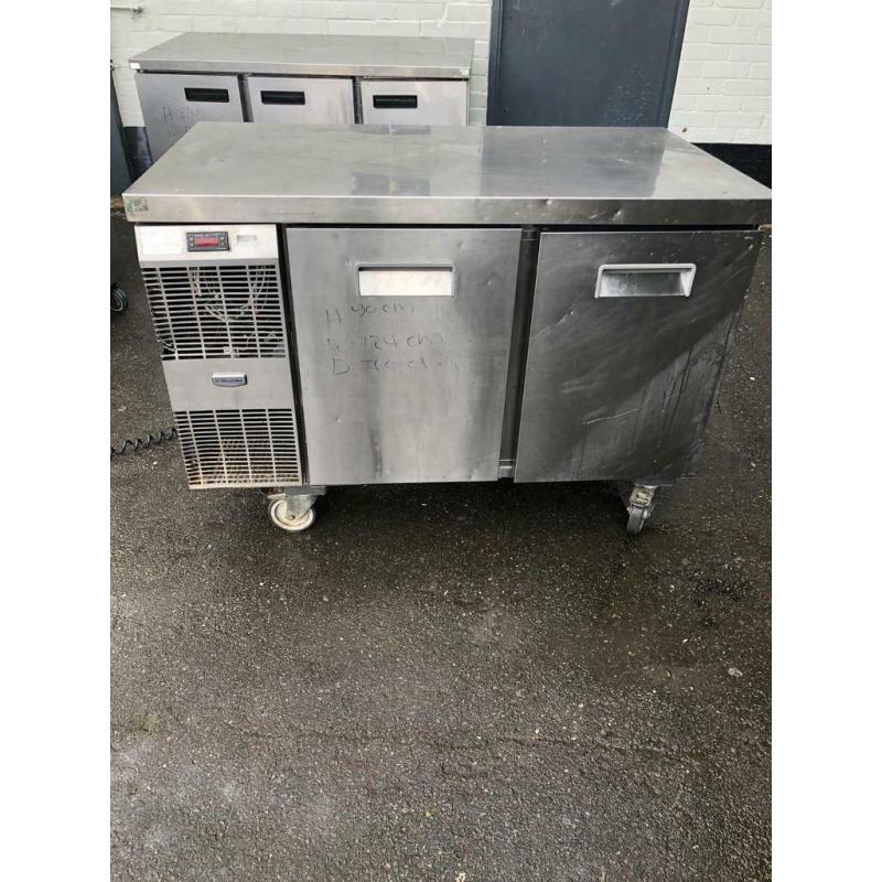 Commercial bench counter pizza fridge for shop cafe restaurant takeaway jsjwhwh
