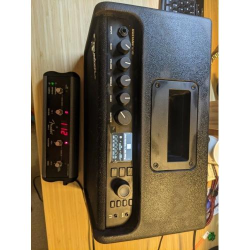 Fender Mustang GT-40 40w 2x6" Guitar Combo Amplifier + MGT-4 Footswitch WiFI Bluetooth LOOPER
