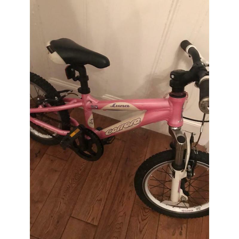 Girls carrera bike
