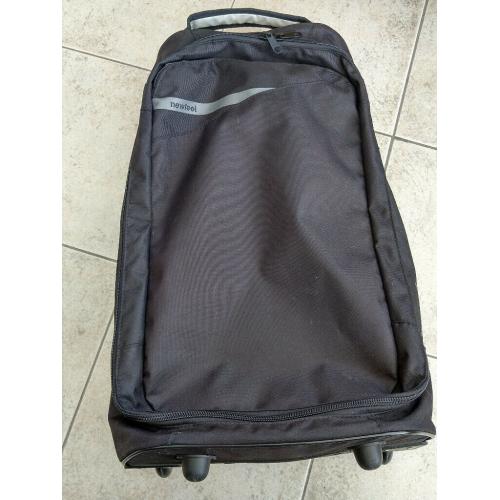 Suitcase with Wheels Pull Out Handle Luggage