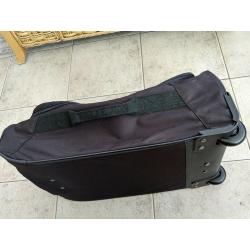 Suitcase with Wheels Pull Out Handle Luggage