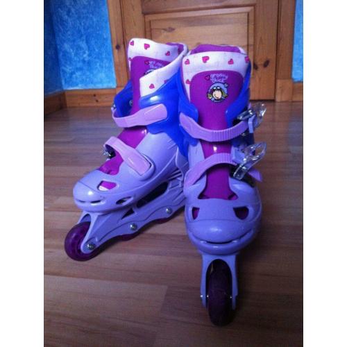 BANG ON THE DOOR / GROOVY CHICK ADJUSTABLE INLINE SKATES - AS NEW