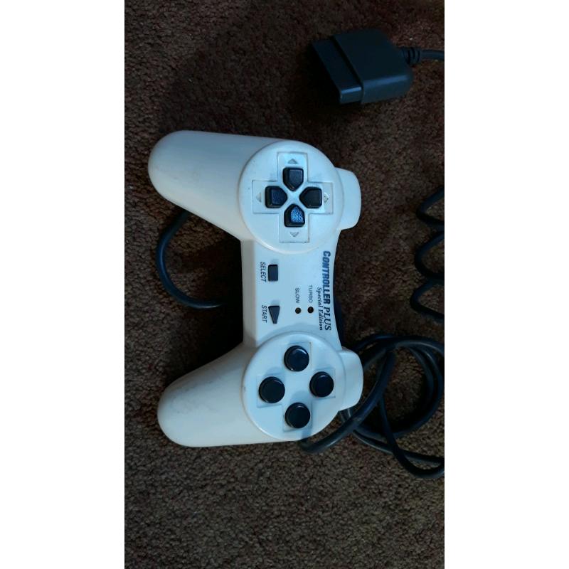 4 x controllers, 2 of which are Sony