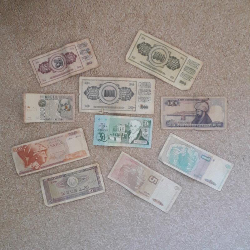 Guernsey + 9 other old banknotes (see my other ads for coins)