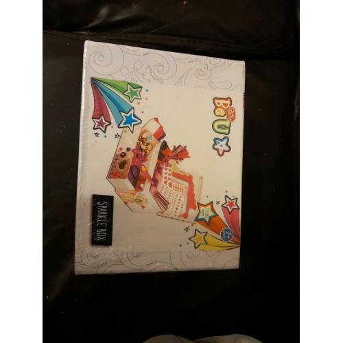 BRAND NEW, sparkle box