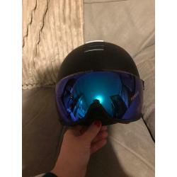 Ski helmet with visor