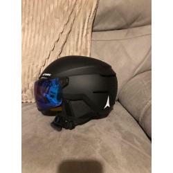 Ski helmet with visor