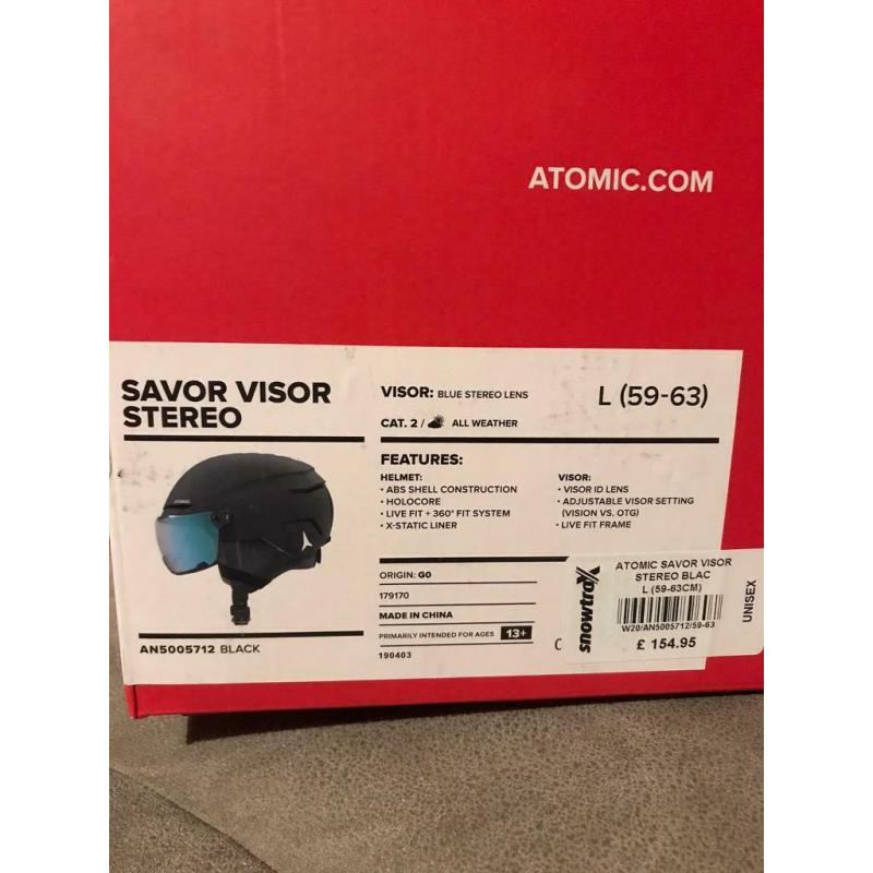 Ski helmet with visor
