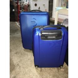 Set of 2 matching trolley cases