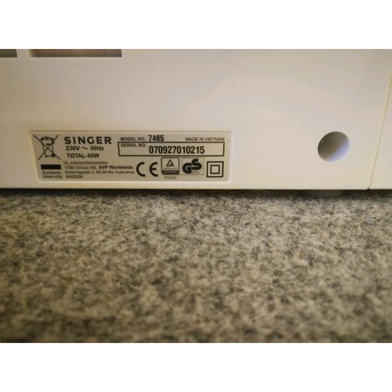 Singer computerised sewing machine
