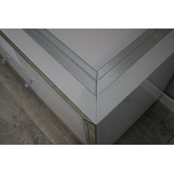 Brianna White Glass Larg TV Unit BRAND NEW