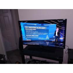 42" SAMSUNG LED TV FULL HD WITH BUILT IN FREEVIEW