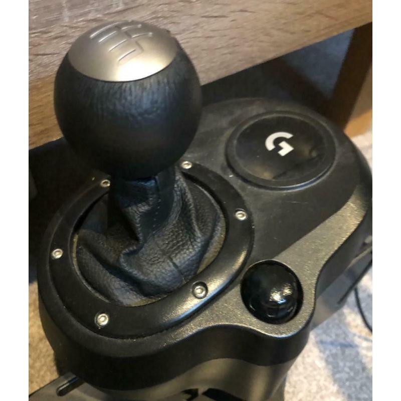 Playseat Evolution + Logitech G29 + Gear shifter racing sim for PS3 / PS4