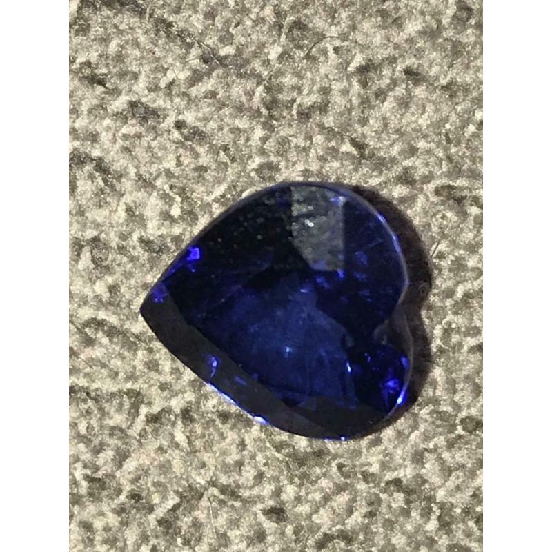 New Stunning Heart Shaped 5.5ct Natural Tanzanite