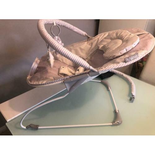 baby bouncer with music