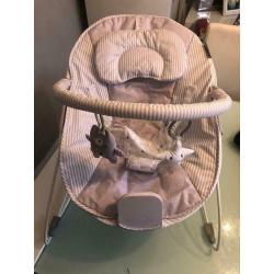 baby bouncer with music