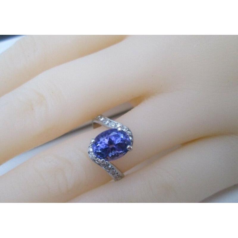 18ct White Gold 3.17ct Oval Natural Tanzanite & Diamond Twist Solitaire Ring L