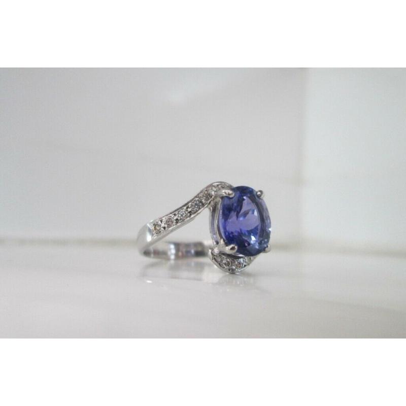 18ct White Gold 3.17ct Oval Natural Tanzanite & Diamond Twist Solitaire Ring L