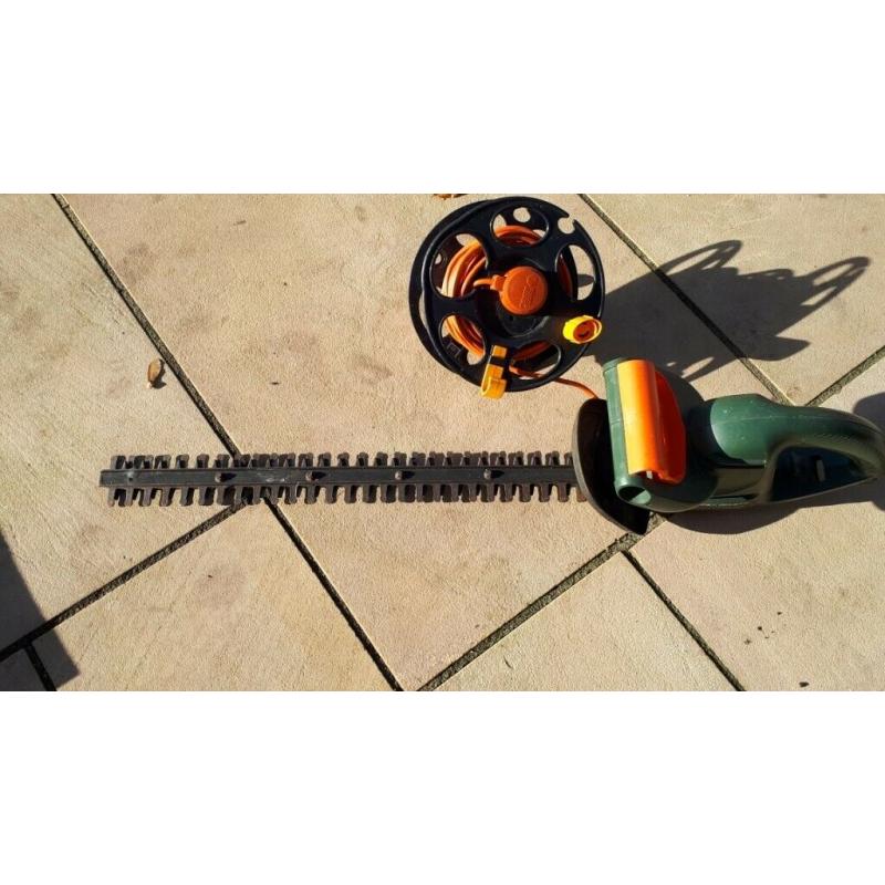 Black and Decker GT259 51cm Hedge Trimmer