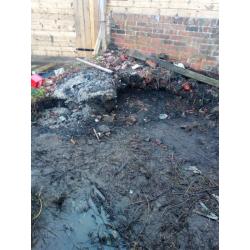 For free old Bricks / top soil/ hardcore rubbel