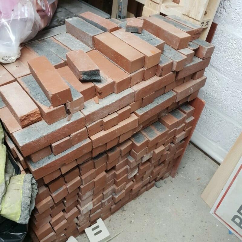 380 free half sized bricks