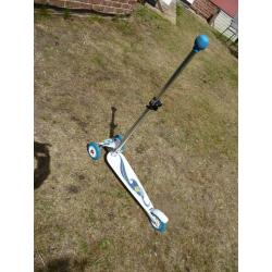 Zinc three wheeled scooter, adjustable height