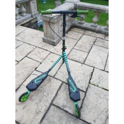 X-rider scissor scooter