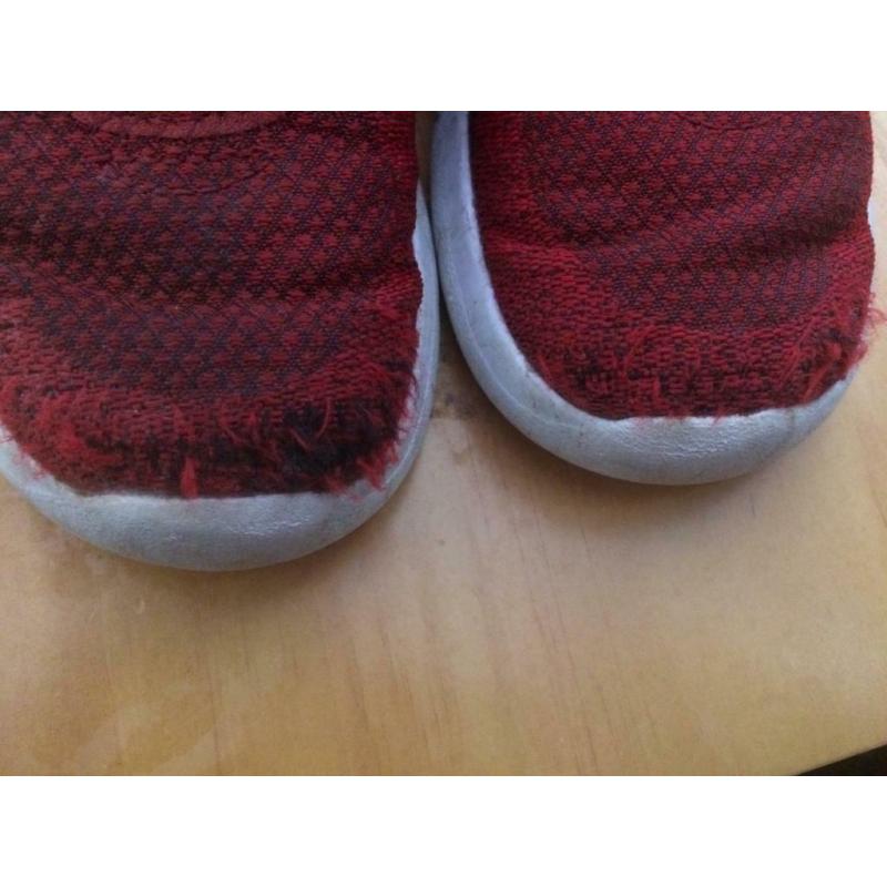FREE 9F boys Clarks trainers