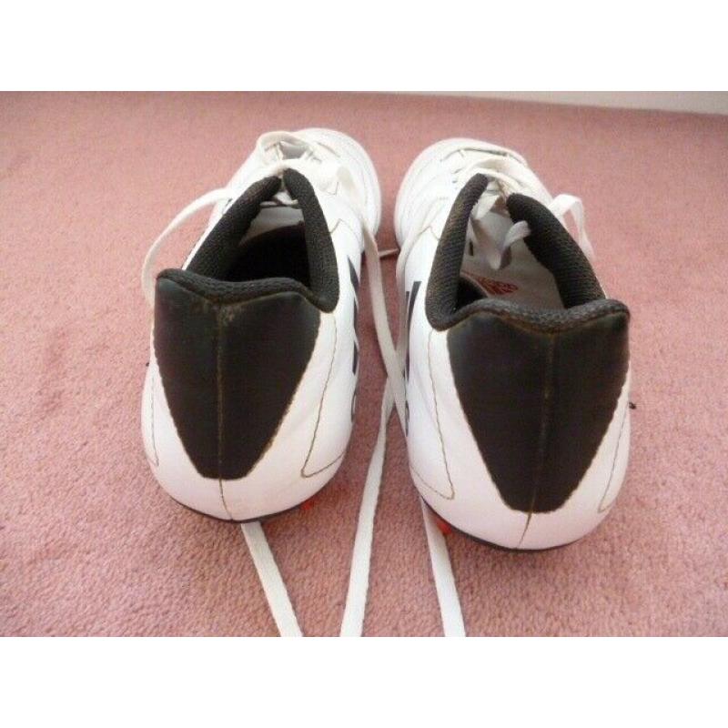 ADIDAS FOOTBALL BOOTS SIZE 9