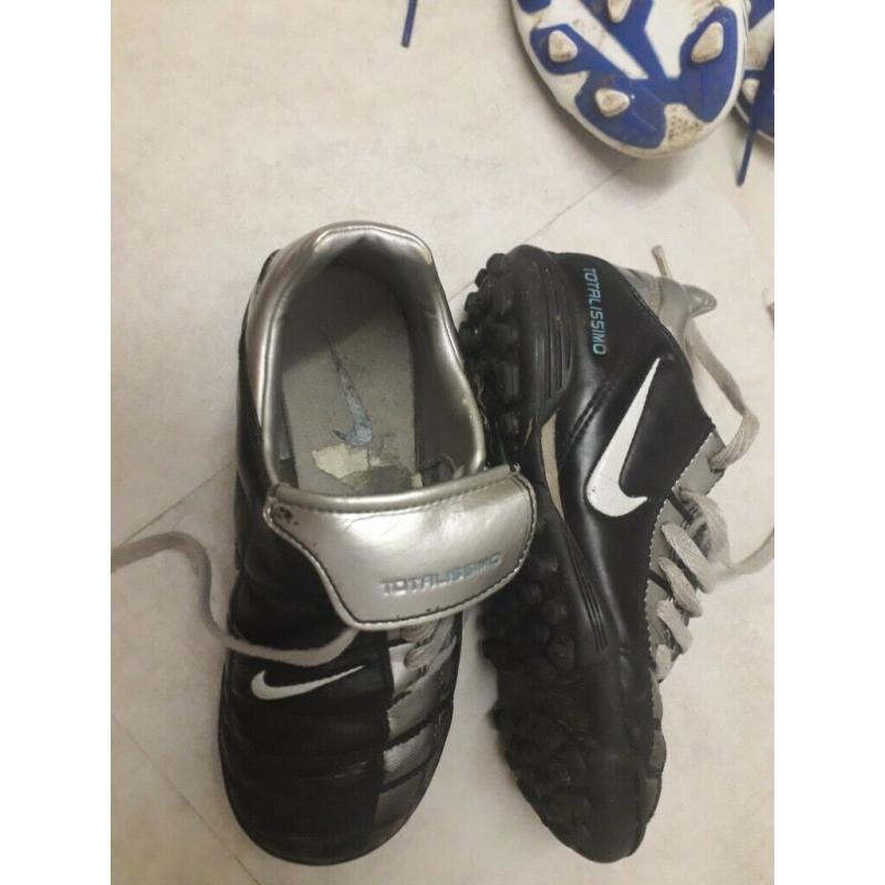 Boys football shoe size 11 Nike