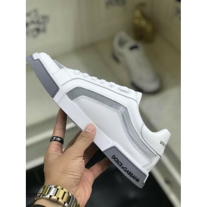 Shoes d and g